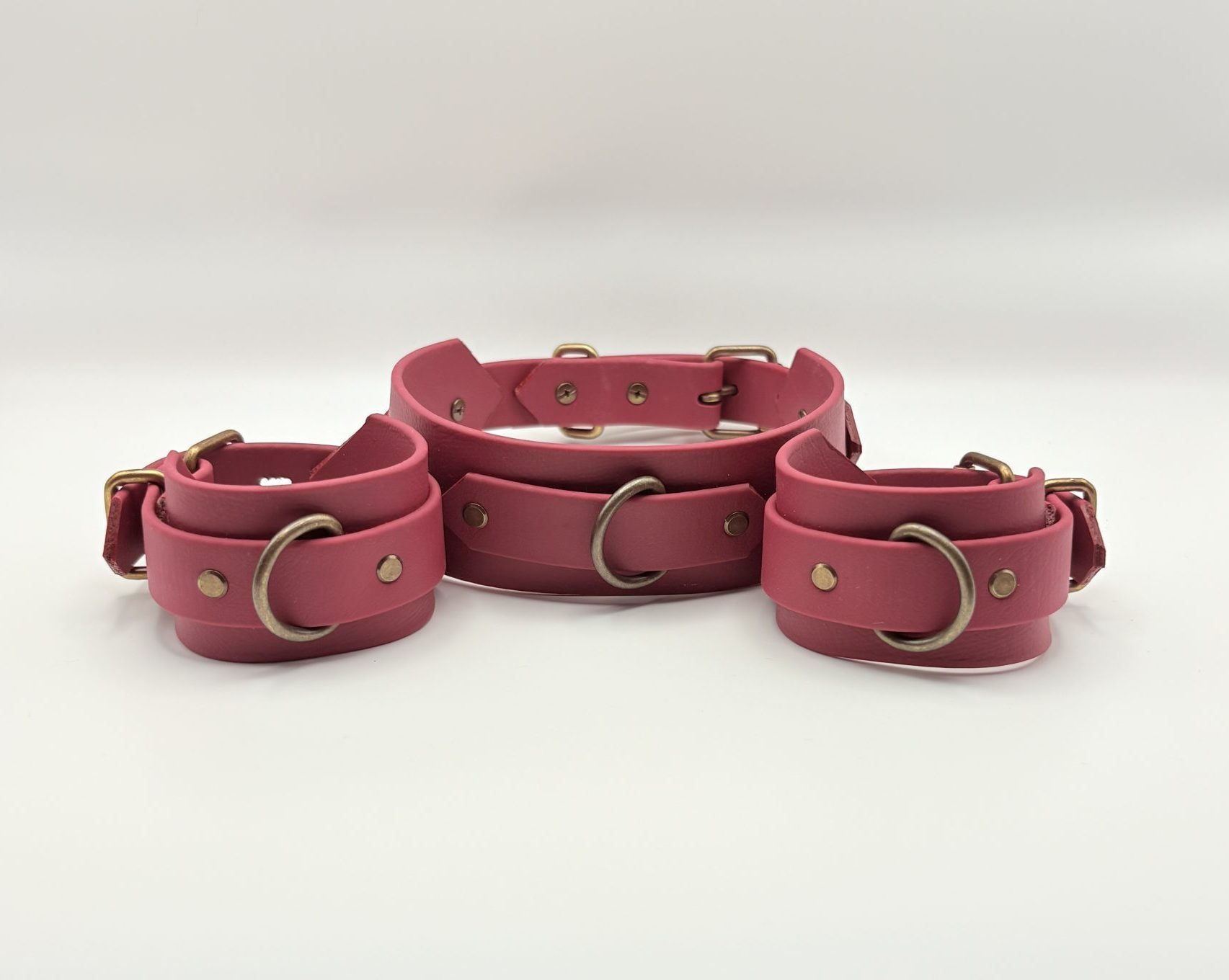 Restraint Set weinrot